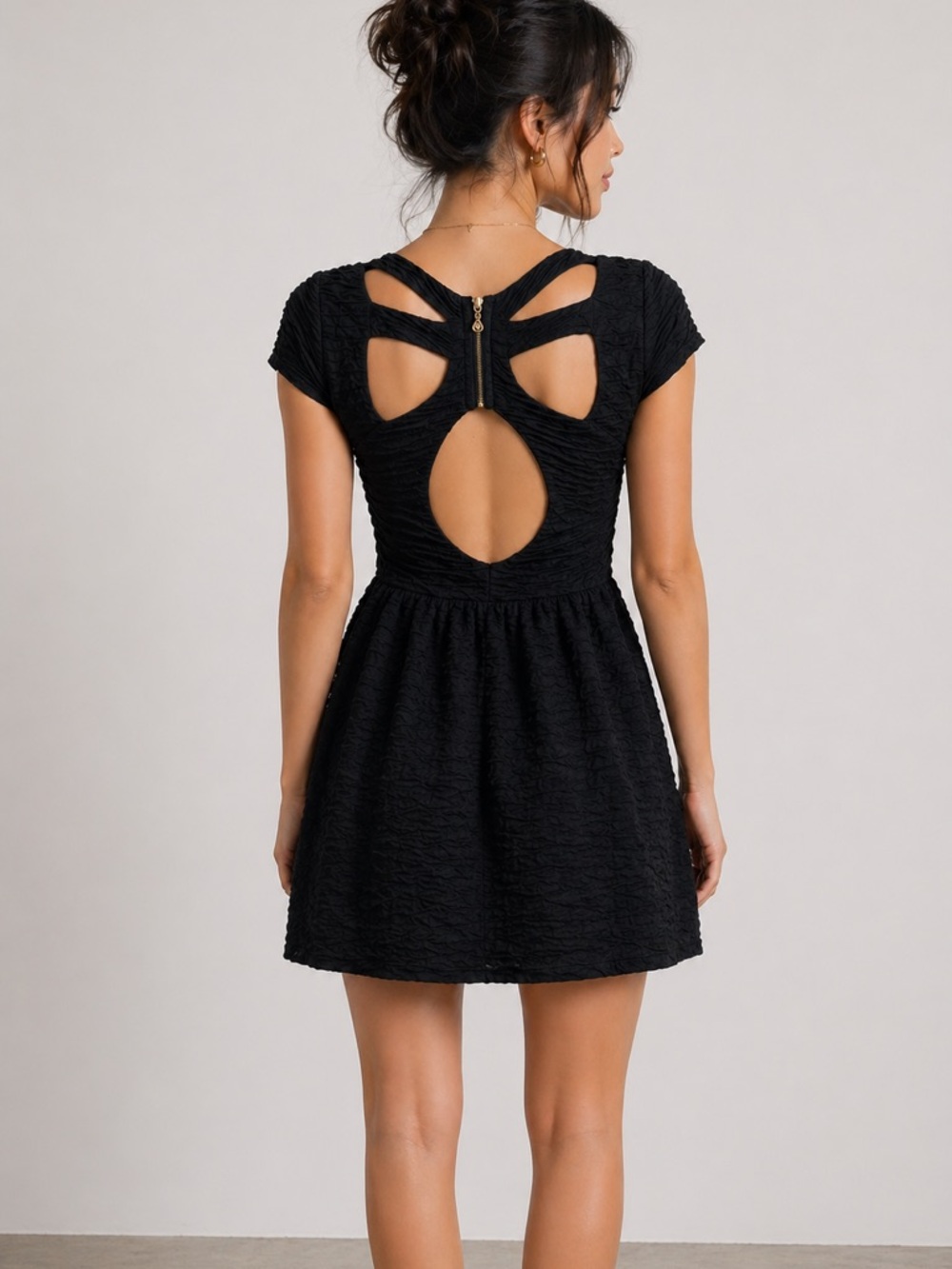 Kimchi Blue | Aline Mini Dress - Picture 2 of 6